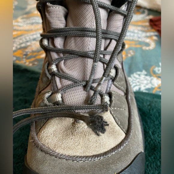 Salomon Contagrip Hiking Shoes - Picture 6 of 7